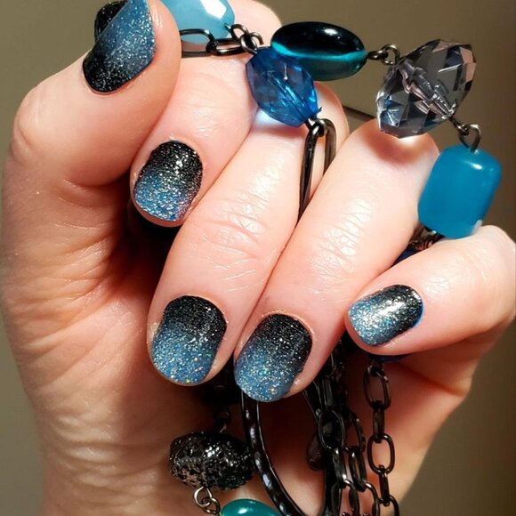 Color Street Blue-Dapest Nail Strip - Picture 3 of 5